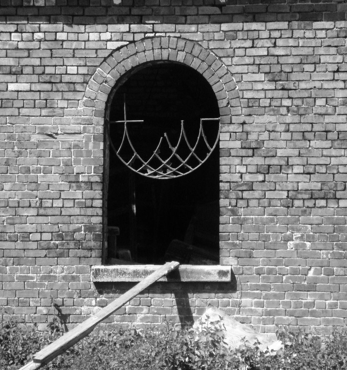 Decorative ironwork in the disused winding house