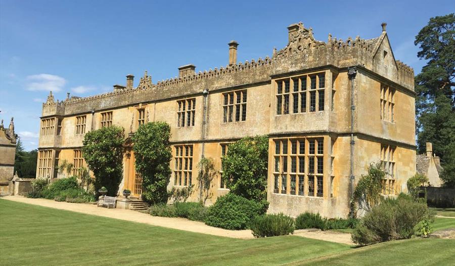 Stanway House & Water Garden exterior