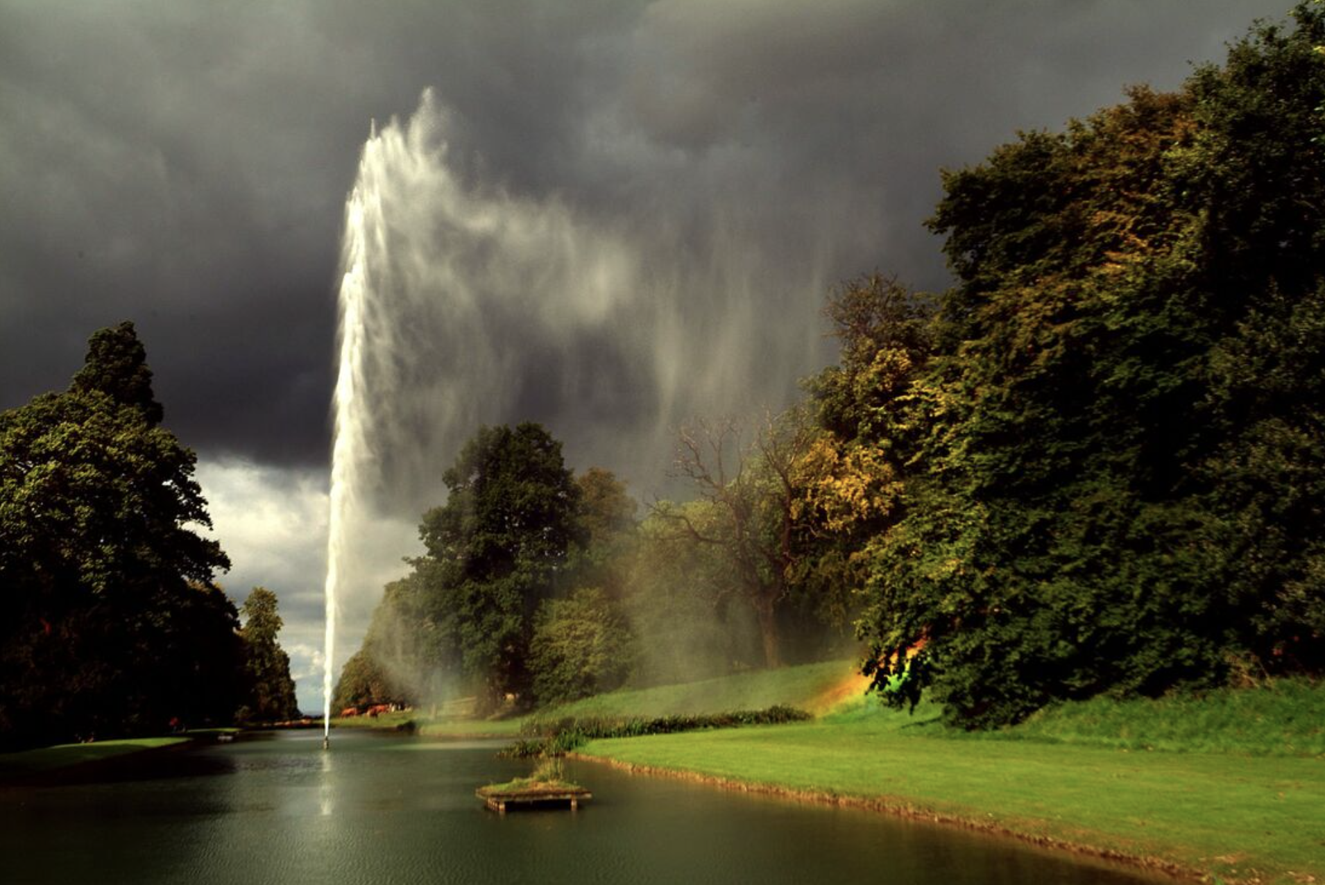 Stanway House & Water Garden water fountain