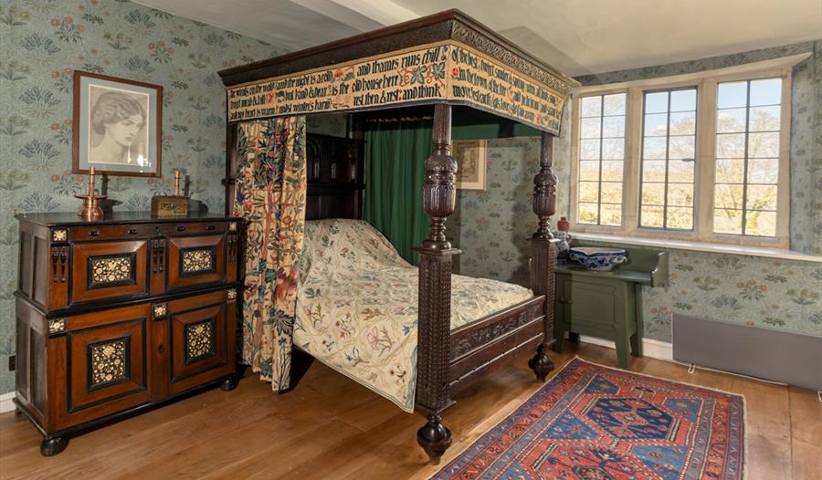 Kelmscott Manor interior