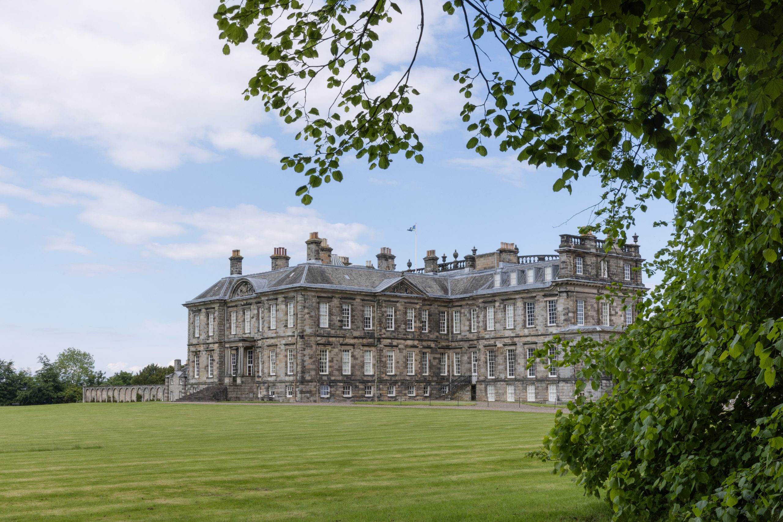 Hopetoun House Exterior